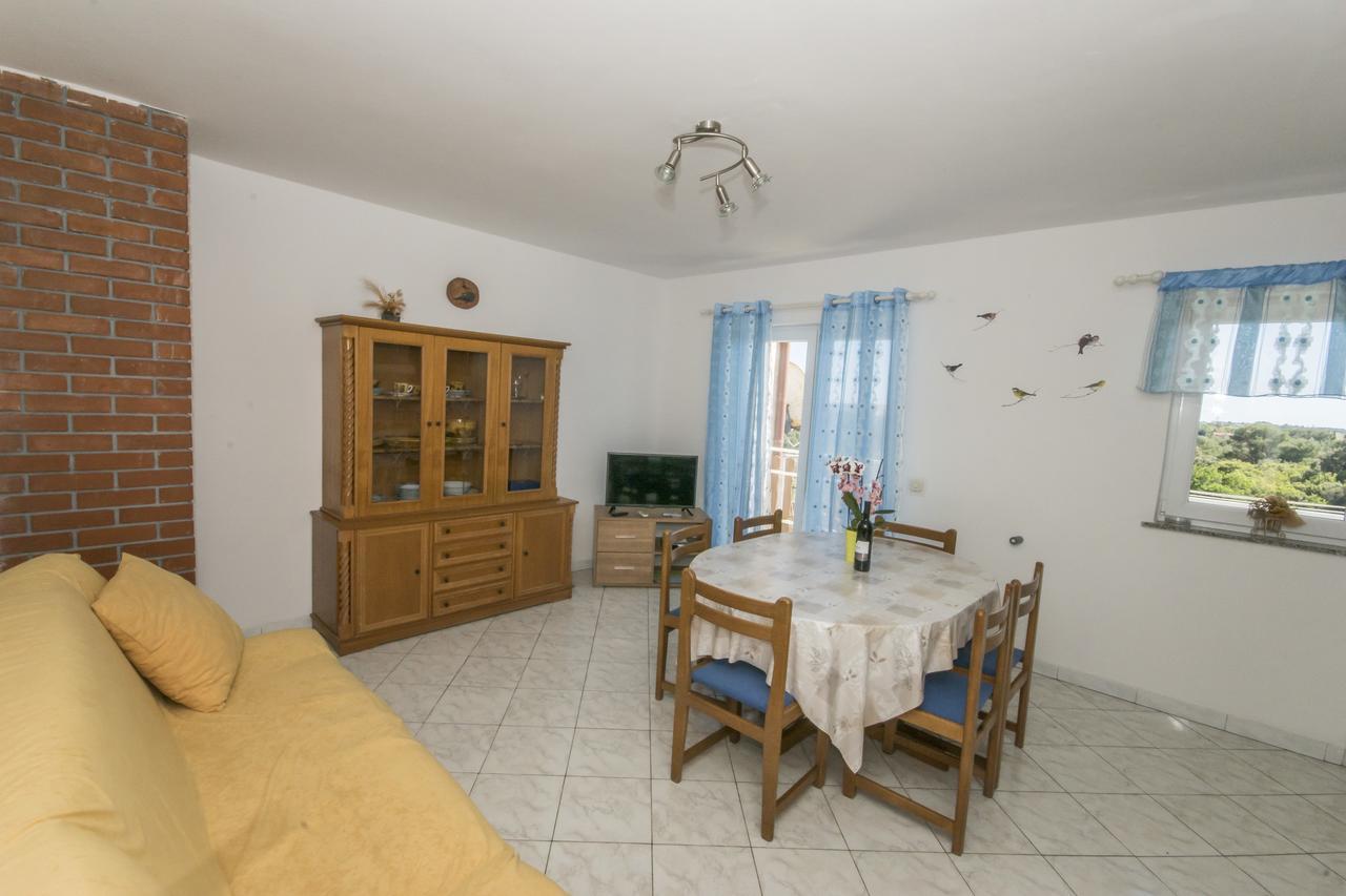 Ana 3 Apartment Vinkuran